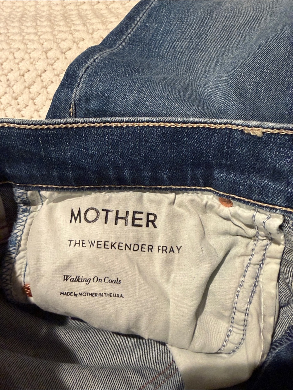 MOTHER The Weekender Fray Hem Jeans in Walking on Clouds